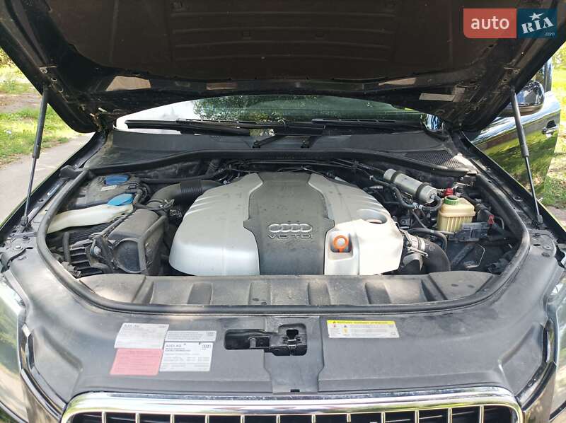 Внедорожник / Кроссовер Audi Q7 2012 в Вышгороде