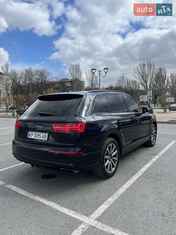 Внедорожник / Кроссовер Audi Q7 2016 в Запорожье