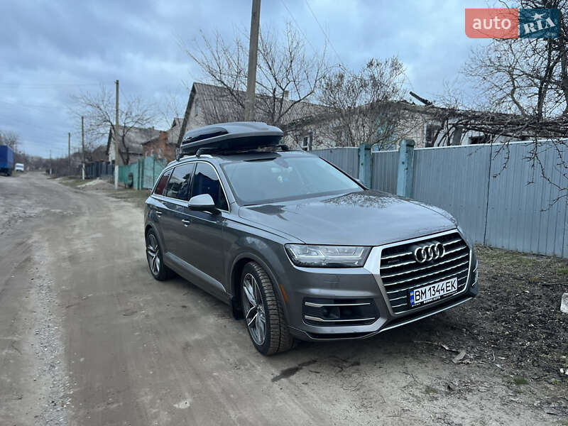 Внедорожник / Кроссовер Audi Q7 2015 в Сумах