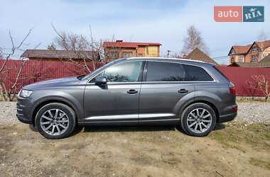 Внедорожник / Кроссовер Audi Q7 2018 в 