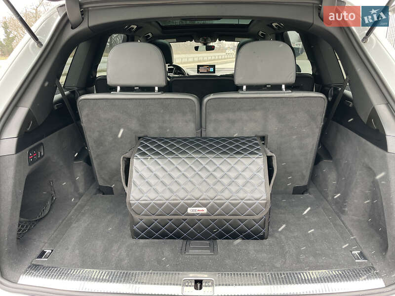 Внедорожник / Кроссовер Audi Q7 2017 в Тернополе