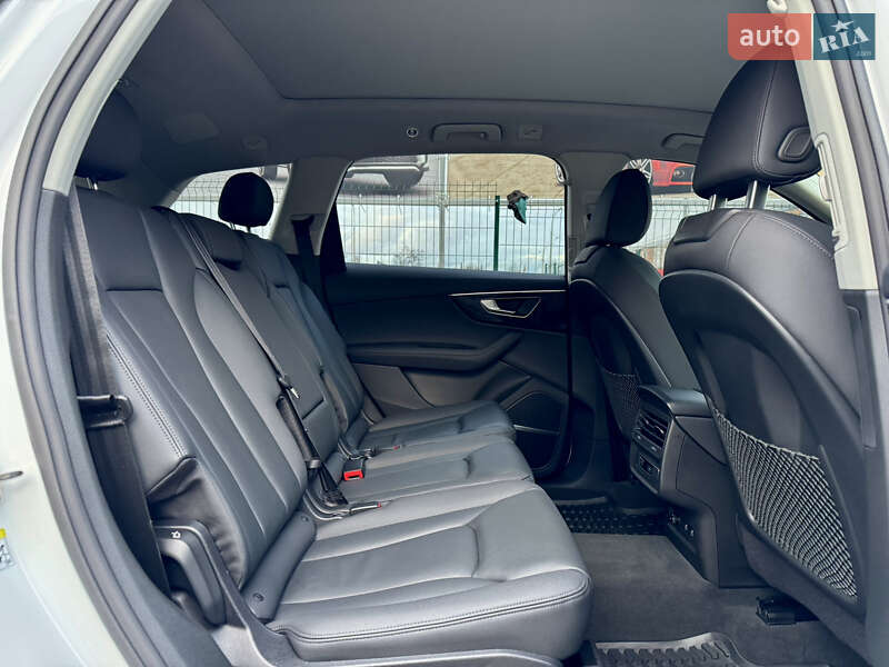Внедорожник / Кроссовер Audi Q7 2023 в Киеве