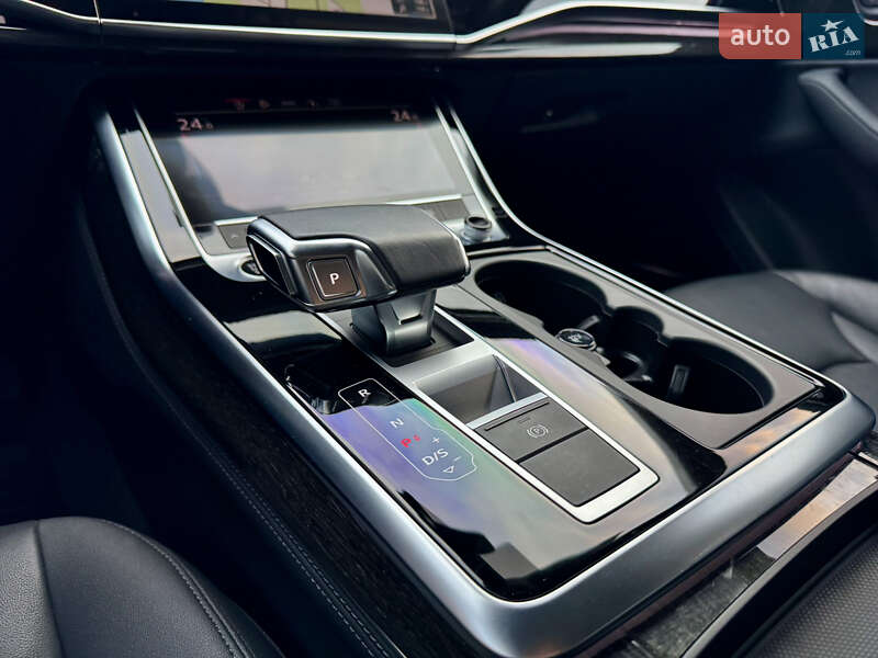 Внедорожник / Кроссовер Audi Q7 2023 в Киеве