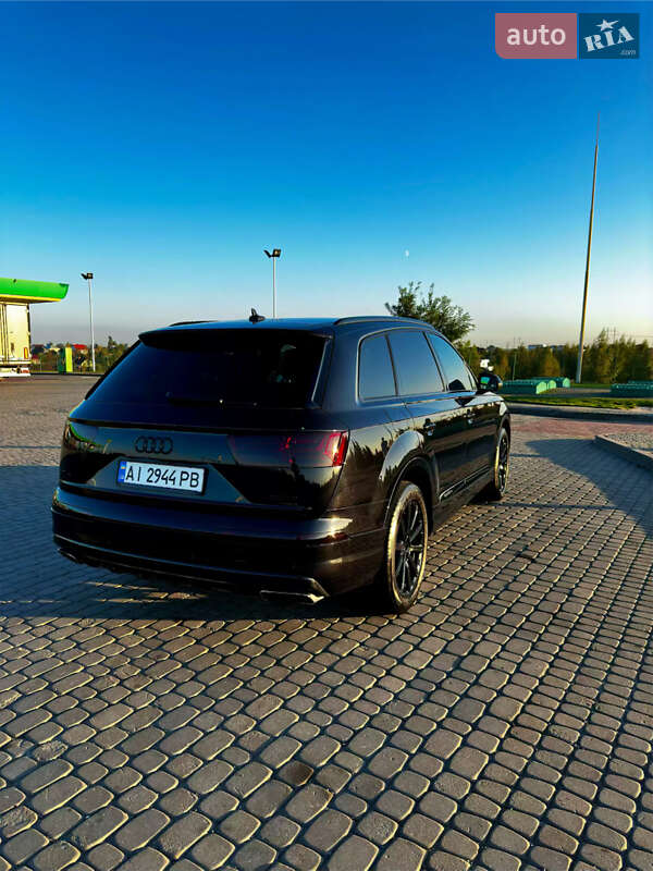Внедорожник / Кроссовер Audi Q7 2017 в Ровно фото 4 Внедорожник / Кроссовер Audi Q7 2017 в Ровно