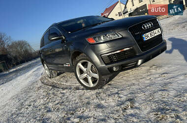 Позашляховик / Кросовер Audi Q7 2009 в 