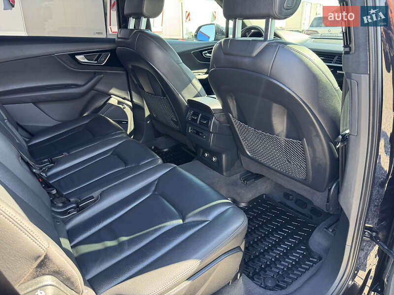 Внедорожник / Кроссовер Audi Q7 2018 в Виннице