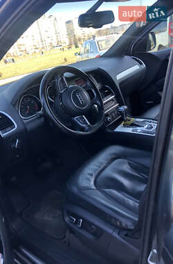 Внедорожник / Кроссовер Audi Q7 2014 в 