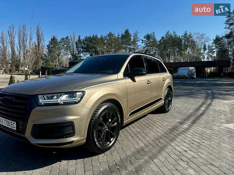 Внедорожник / Кроссовер Audi Q7 2018 в Киеве