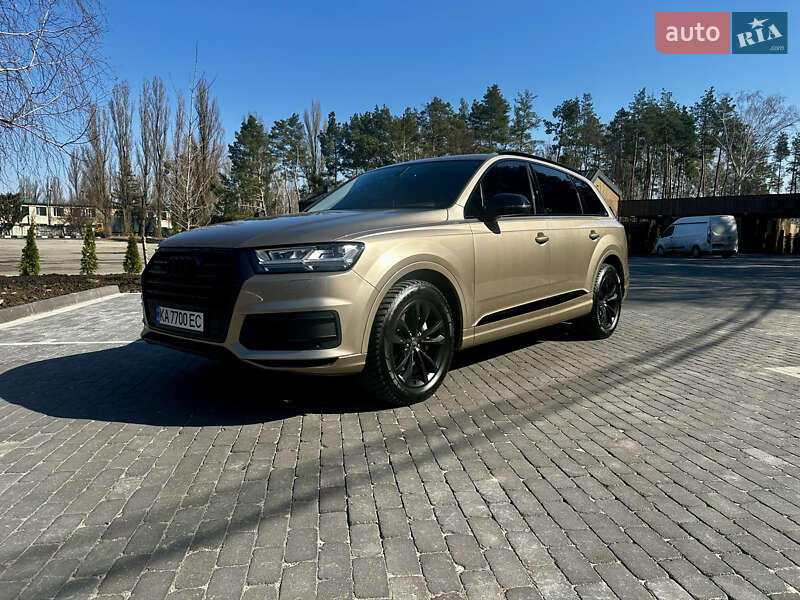 Внедорожник / Кроссовер Audi Q7 2018 в Киеве