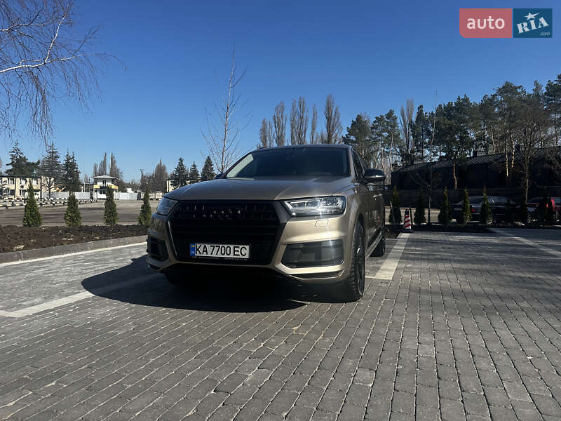 Внедорожник / Кроссовер Audi Q7 2018 в Киеве