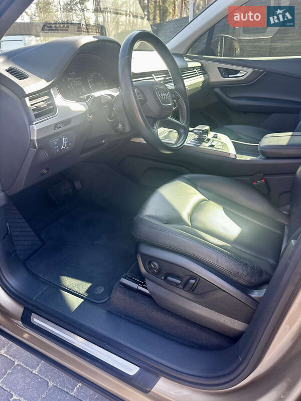Внедорожник / Кроссовер Audi Q7 2018 в Киеве