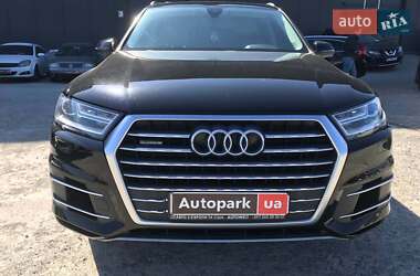 Внедорожник / Кроссовер Audi Q7 2018 в 
