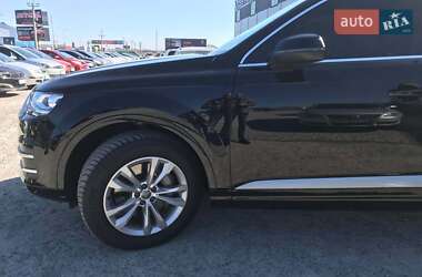 Внедорожник / Кроссовер Audi Q7 2018 в 