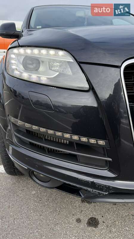 Внедорожник / Кроссовер Audi Q7 2012 в Киеве