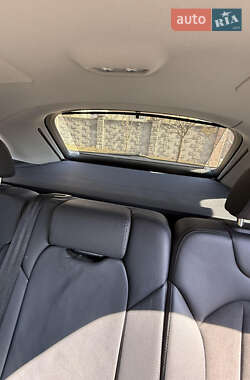 Внедорожник / Кроссовер Audi Q7 2015 в 