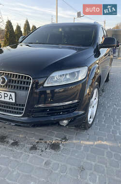 Внедорожник / Кроссовер Audi Q7 2007 в 