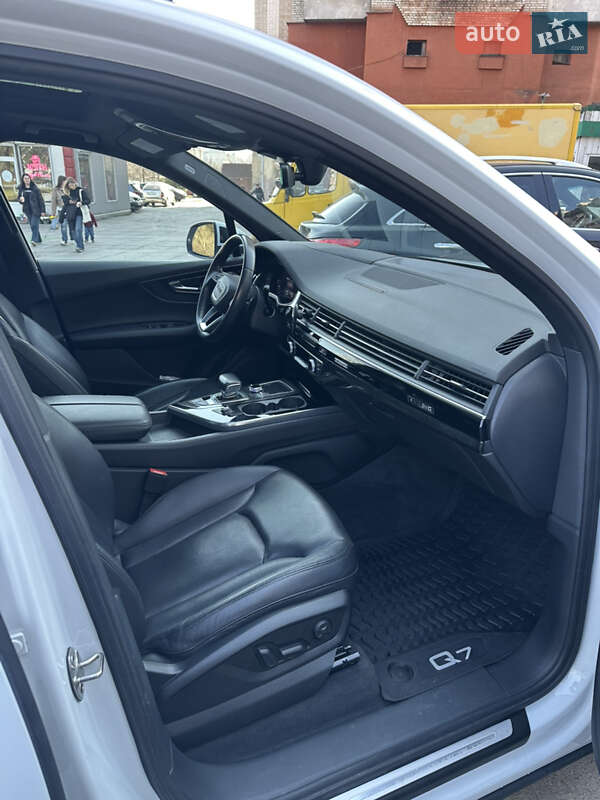 Внедорожник / Кроссовер Audi Q7 2018 в Львове