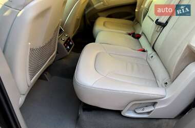 Внедорожник / Кроссовер Audi Q7 2014 в 