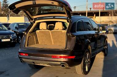 Внедорожник / Кроссовер Audi Q7 2014 в 