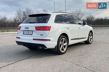 Внедорожник / Кроссовер Audi Q7 2018 в 