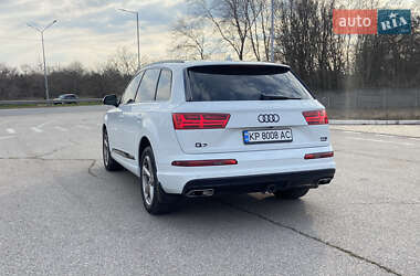 Внедорожник / Кроссовер Audi Q7 2018 в 
