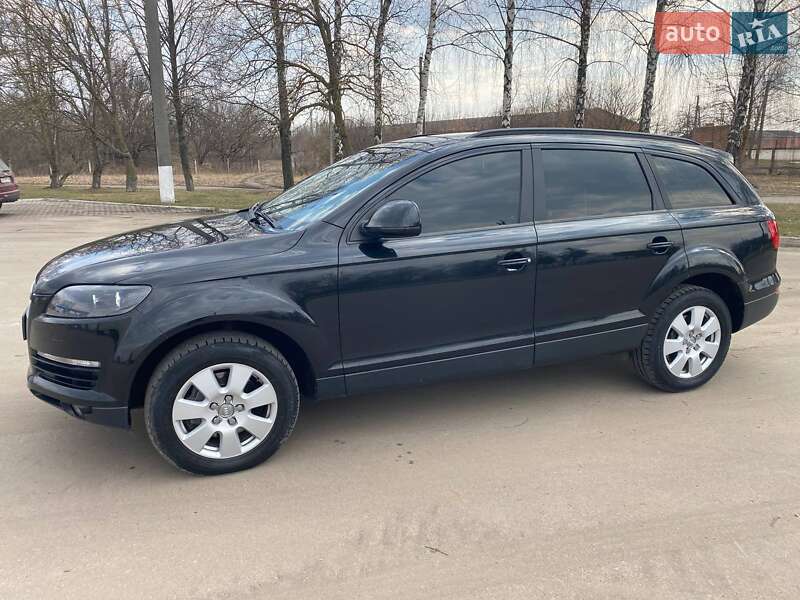 Внедорожник / Кроссовер Audi Q7 2006 в Недригайлове