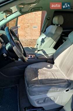 Внедорожник / Кроссовер Audi Q7 2007 в 