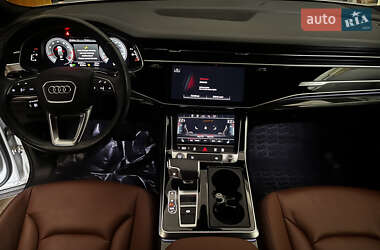 Внедорожник / Кроссовер Audi Q7 2023 в 