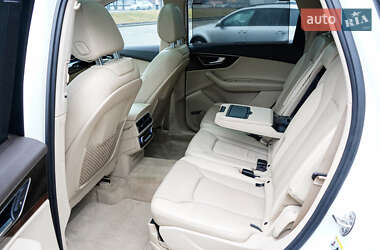 Позашляховик / Кросовер Audi Q7 2016 в Житомирі