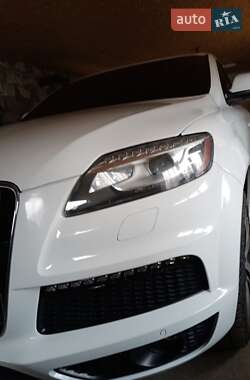 Внедорожник / Кроссовер Audi Q7 2011 в 
