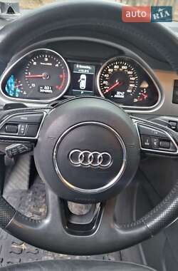 Внедорожник / Кроссовер Audi Q7 2011 в 