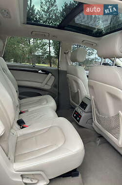Внедорожник / Кроссовер Audi Q7 2011 в 