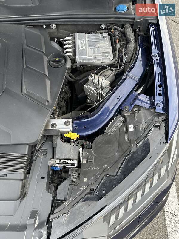 Внедорожник / Кроссовер Audi Q7 2023 в Киеве