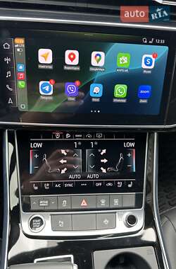 Позашляховик / Кросовер Audi Q7 2023 в 