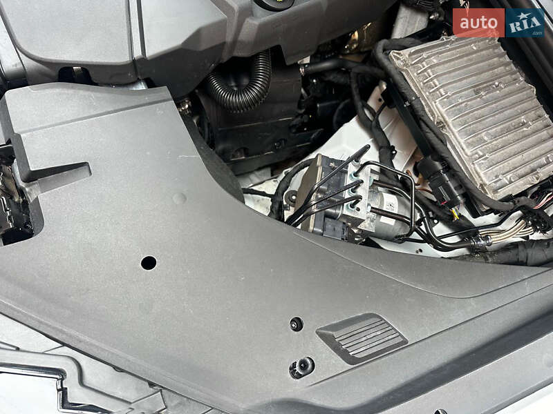 Внедорожник / Кроссовер Audi Q7 2015 в Хмельницком