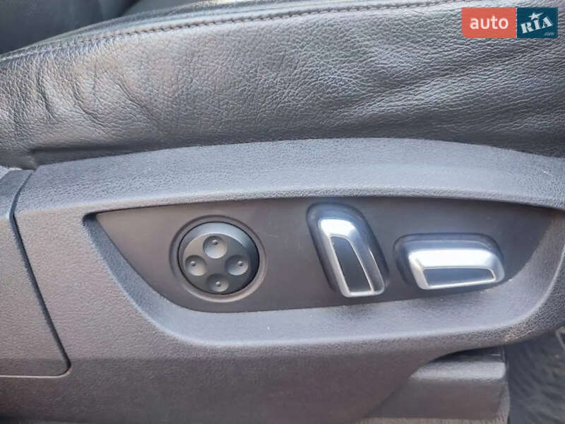 Внедорожник / Кроссовер Audi Q7 2012 в Одессе