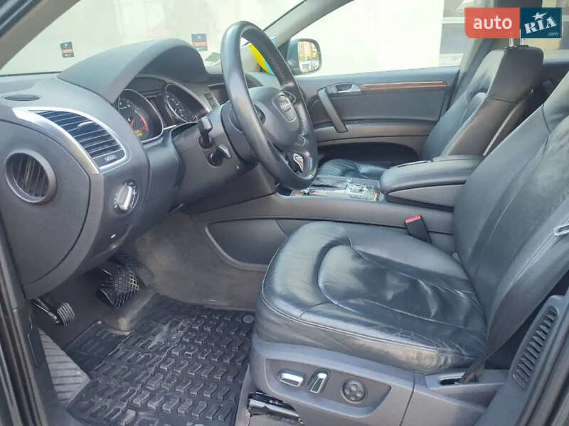 Внедорожник / Кроссовер Audi Q7 2012 в Одессе