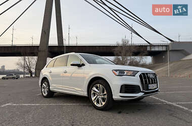 Внедорожник / Кроссовер Audi Q7 2020 в Киеве