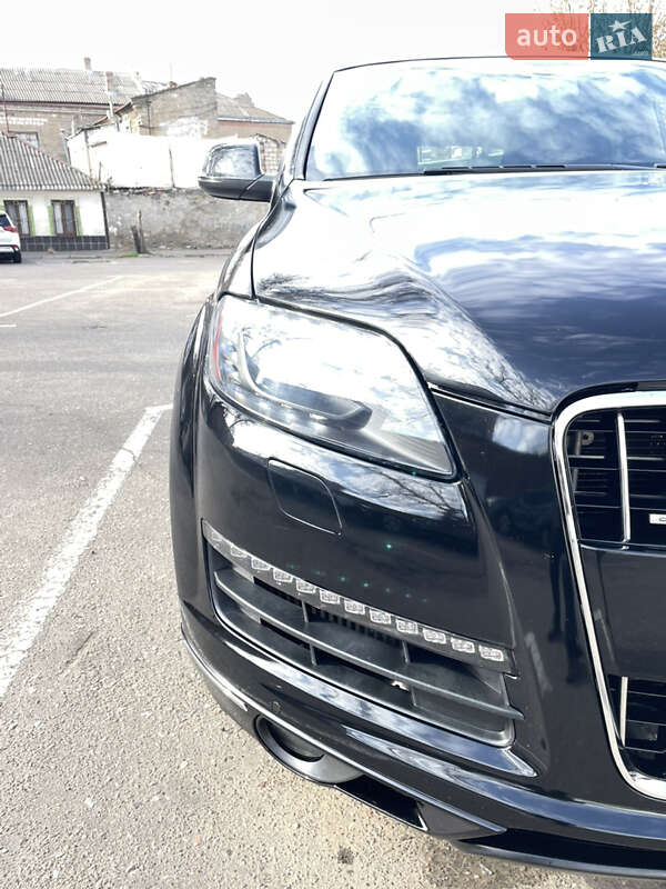 Внедорожник / Кроссовер Audi Q7 2015 в Николаеве