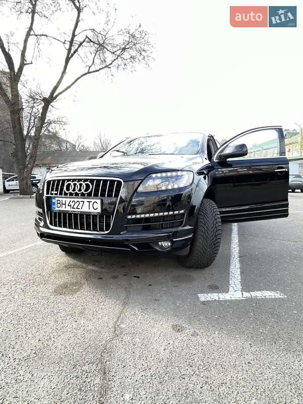 Внедорожник / Кроссовер Audi Q7 2015 в Николаеве