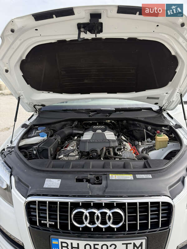 Позашляховик / Кросовер Audi Q7 2013 в Одесі