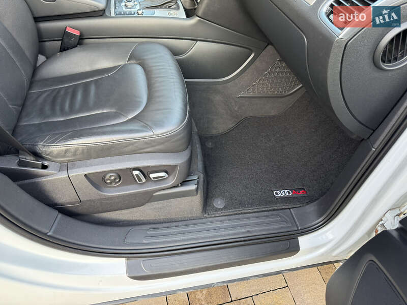 Внедорожник / Кроссовер Audi Q7 2015 в Самборе