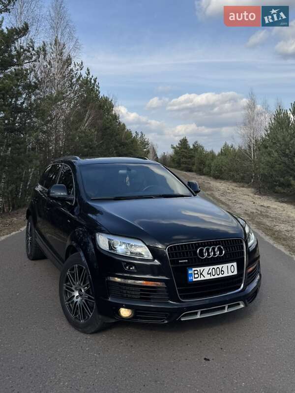 Внедорожник / Кроссовер Audi Q7 2008 в Рокитном