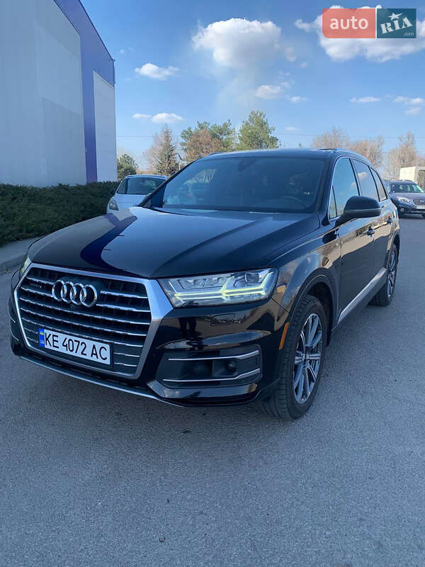 Внедорожник / Кроссовер Audi Q7 2016 в Днепре фото Внедорожник / Кроссовер Audi Q7 2016 в Днепре