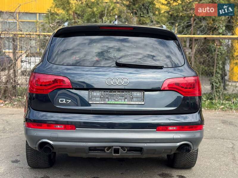 Внедорожник / Кроссовер Audi Q7 2011 в Одессе