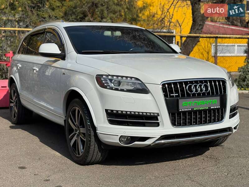 Внедорожник / Кроссовер Audi Q7 2013 в Одессе