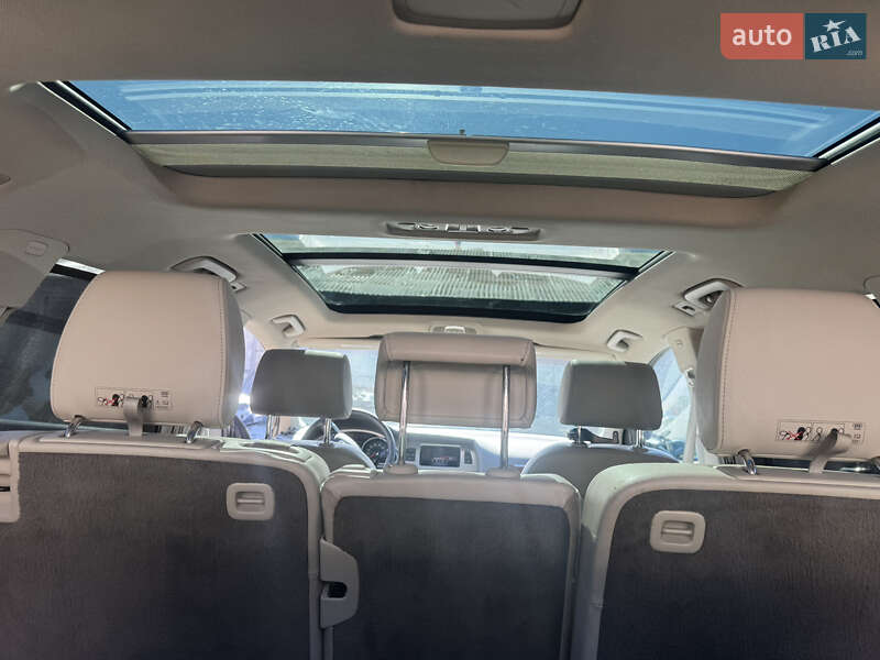 Позашляховик / Кросовер Audi Q7 2013 в Львові