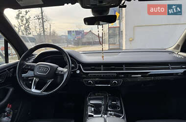 Внедорожник / Кроссовер Audi Q7 2018 в 