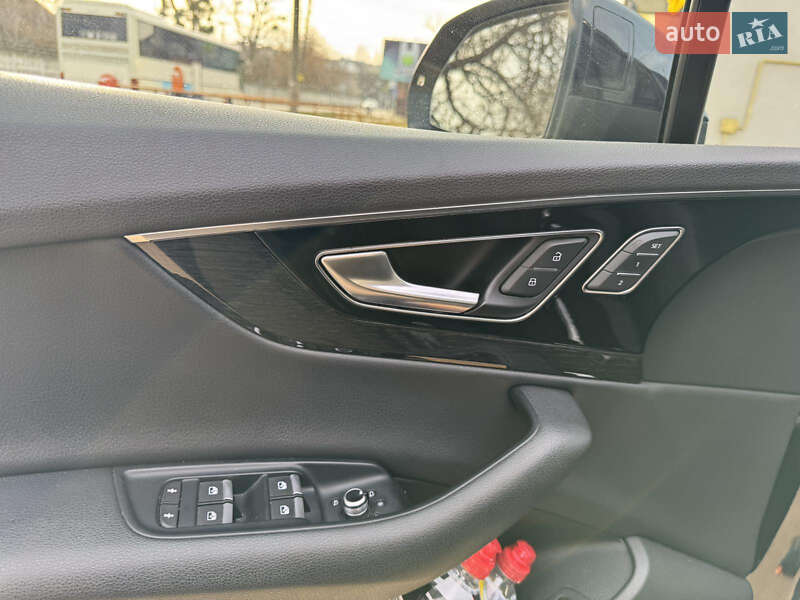 Внедорожник / Кроссовер Audi Q7 2018 в Ивано-Франковске