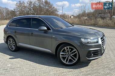 Audi Q7 2016